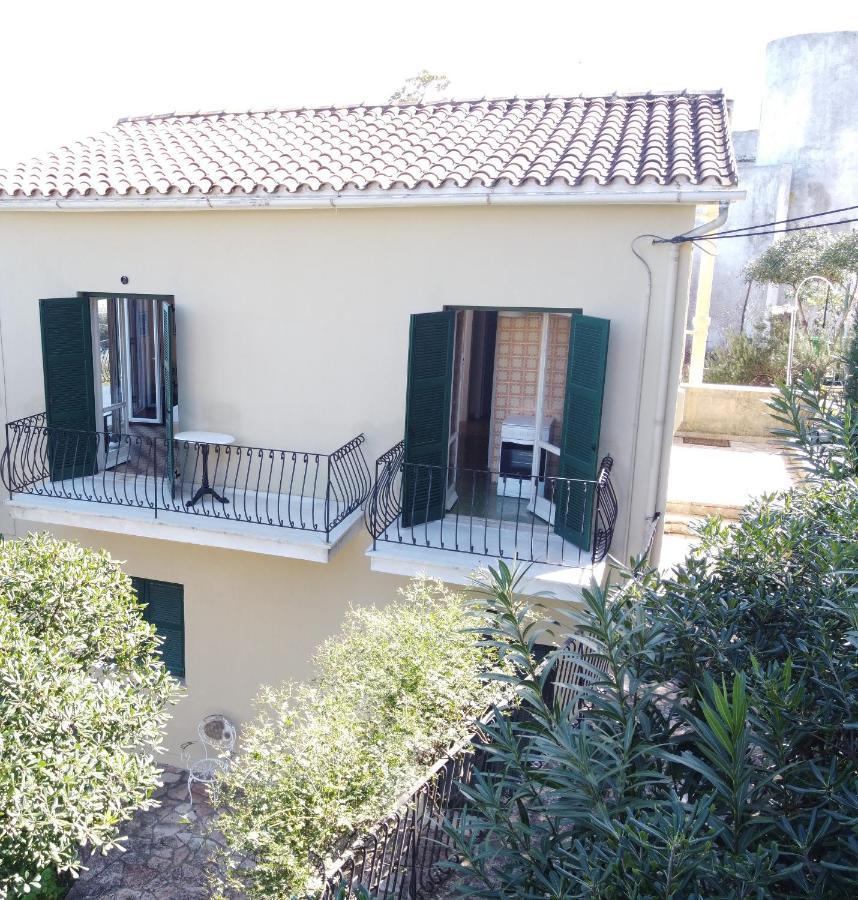 Villa Margarita Agios Ioannis Peristerion Екстериор снимка